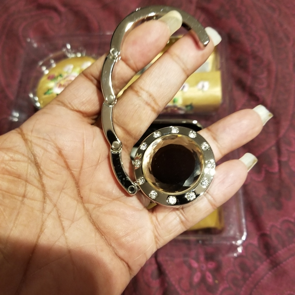 PURSE with compact mirror, lipstick holder… - Picture 10 of 11